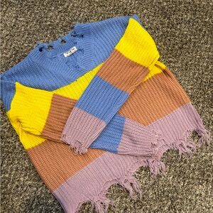 Kendall & Kylie V-Neck Sweater in Yellow, Blue, and Brown